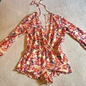 San Joy Short Romper‎